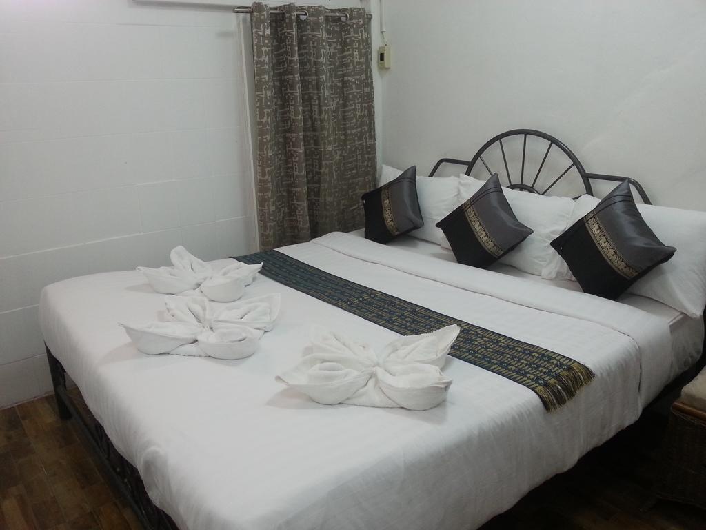 Chaam Guesthouse Cha-Am Εξωτερικό φωτογραφία