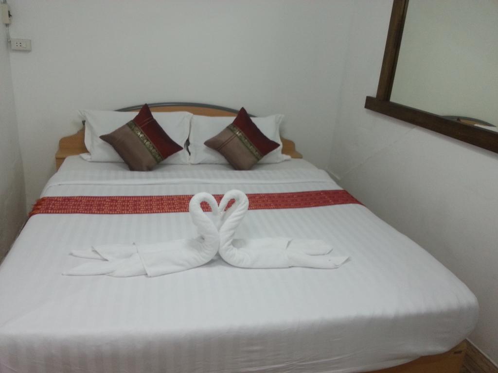 Chaam Guesthouse Cha-Am Εξωτερικό φωτογραφία