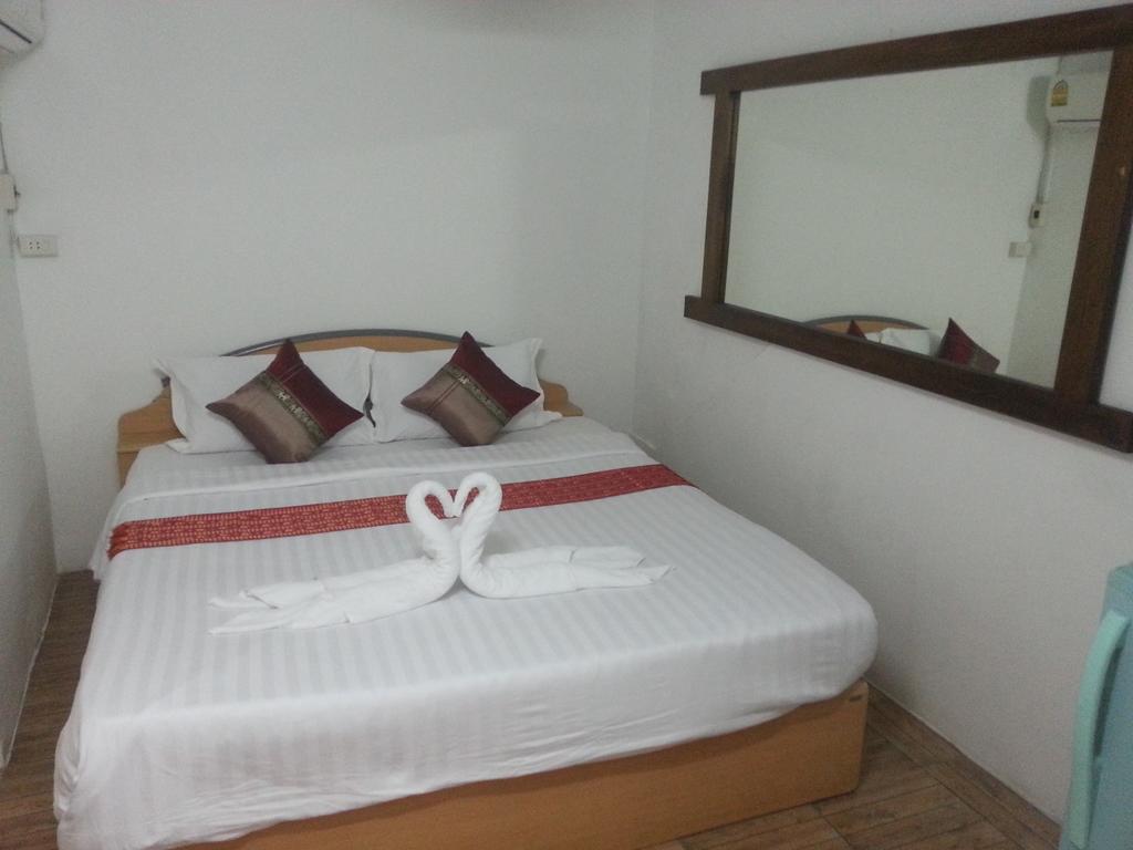 Chaam Guesthouse Cha-Am Εξωτερικό φωτογραφία