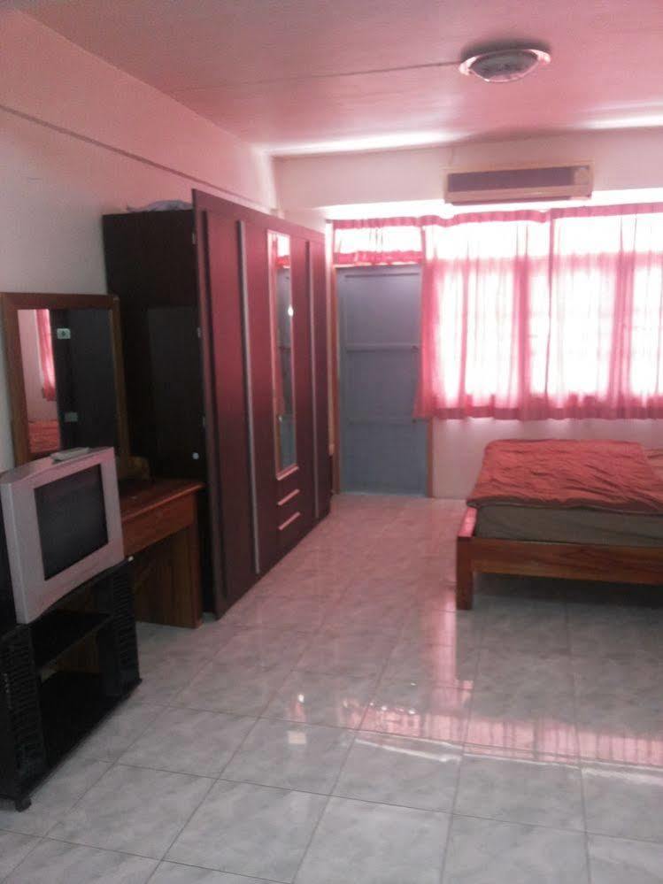 Chaam Guesthouse Cha-Am Εξωτερικό φωτογραφία